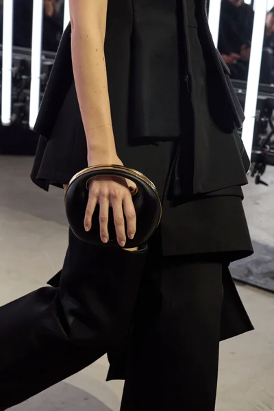 Look 61